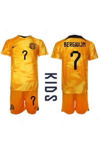 Fotbalové Dres Holandsko Steven Bergwijn #7 Dětské Domácí Oblečení MS 2022 Krátký Rukáv (+ trenýrky)